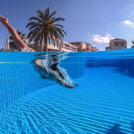 Isida Hotel Agia Marina מראה חיצוני תמונה
