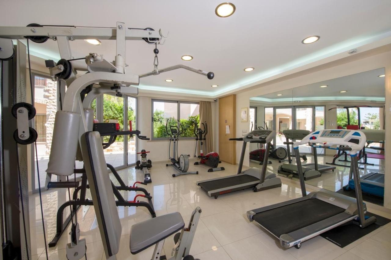 Isida Hotel Agia Marina מראה חיצוני תמונה