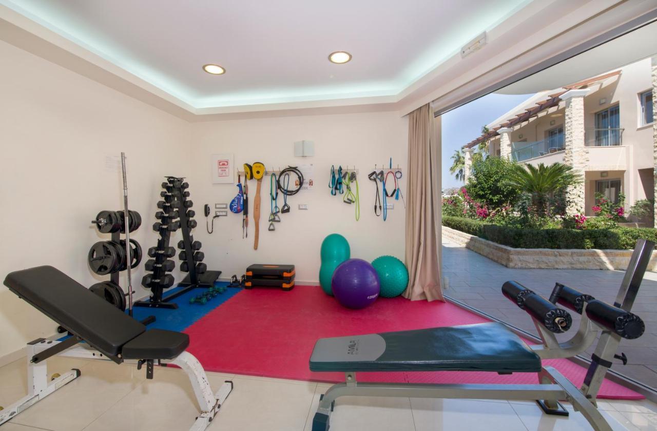 Isida Hotel Agia Marina מראה חיצוני תמונה