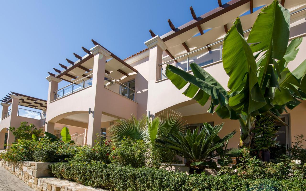 Isida Hotel Agia Marina מראה חיצוני תמונה