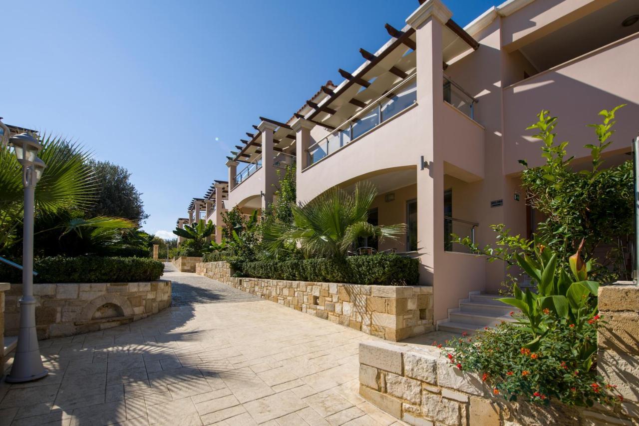 Isida Hotel Agia Marina מראה חיצוני תמונה