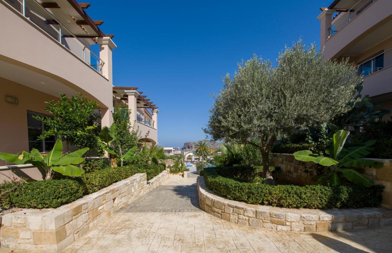 Isida Hotel Agia Marina מראה חיצוני תמונה