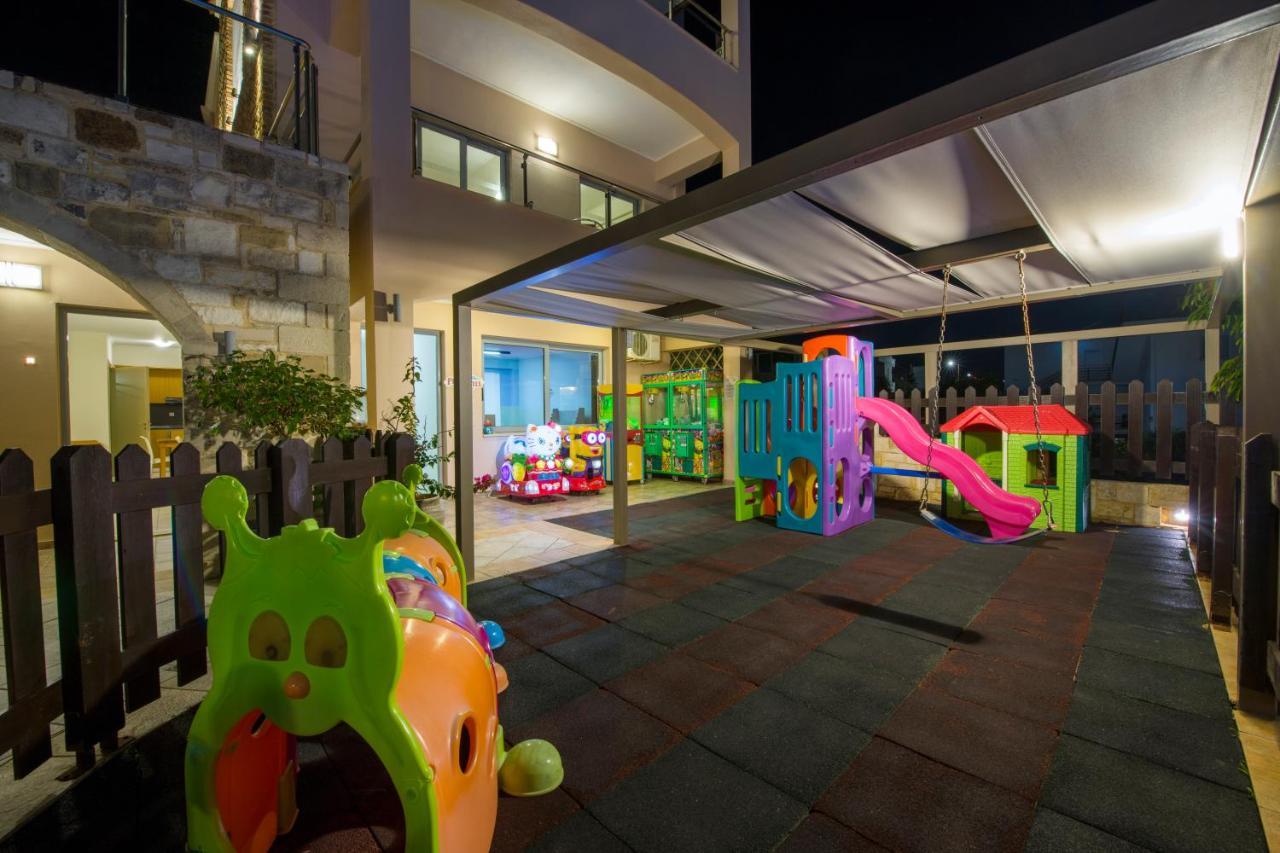 Isida Hotel Agia Marina מראה חיצוני תמונה